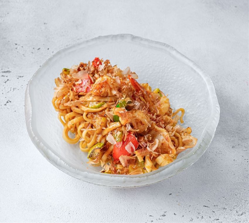 Лапша с кальмарами и креветками